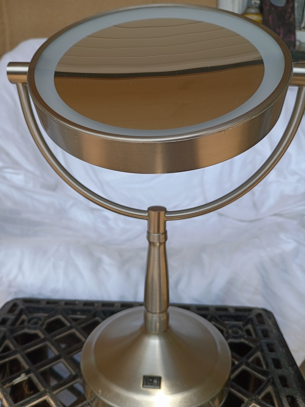 Lighted Vanity Mirror in Brushed Gold - LED Makeup Mirror